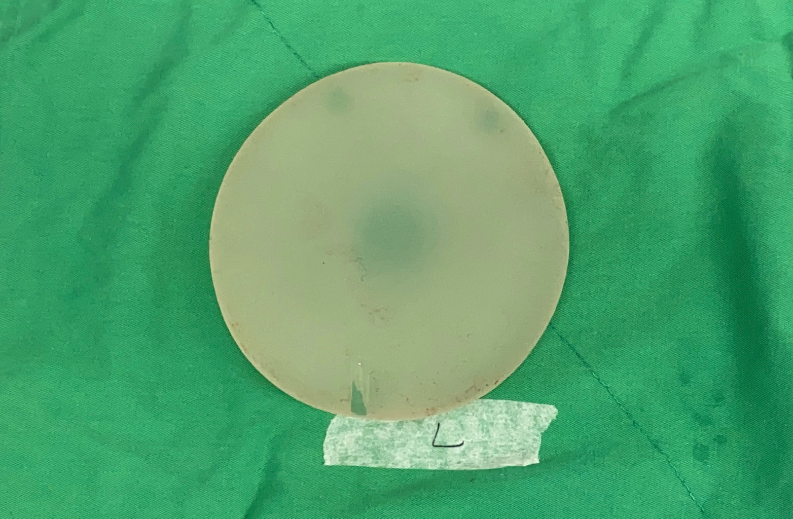 圖片從左側取出的水滴型果凍硅膠